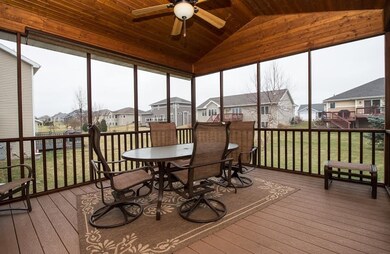 5186 Ninebark Dr, Fitchburg, WI 53711 - photo 2