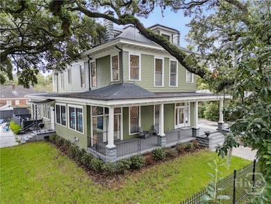 121 E Victory Dr, Savannah, GA 31405 - photo 3