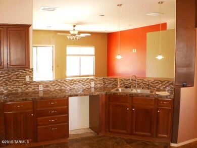 310 E CALLE ALBITA 004