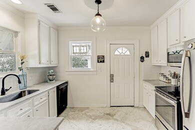 1139 Winston St, Houston, TX 77009 - photo 7