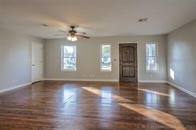 204 E 12th Place, Claremore, OK 74017 - photo 7