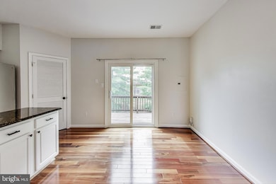 8614 Aspen Grove Ct, Odenton, MD 21113 - photo 7