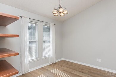 574 Ard Dr, Pensacola, FL 32526 - photo 4