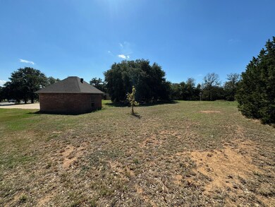 4616 Stoney Creek Ct, Granbury, TX 76049 - photo 4