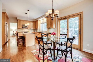 1797 Rampart Dr, Alexandria, VA 22308 - photo 3