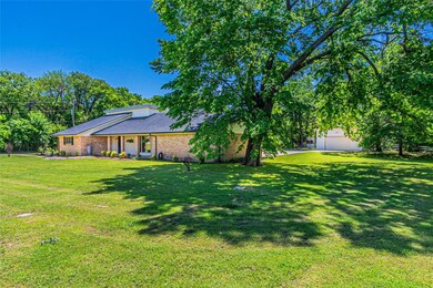 9428 Kirk Ln, North Richland Hills, TX 76182 - photo 3