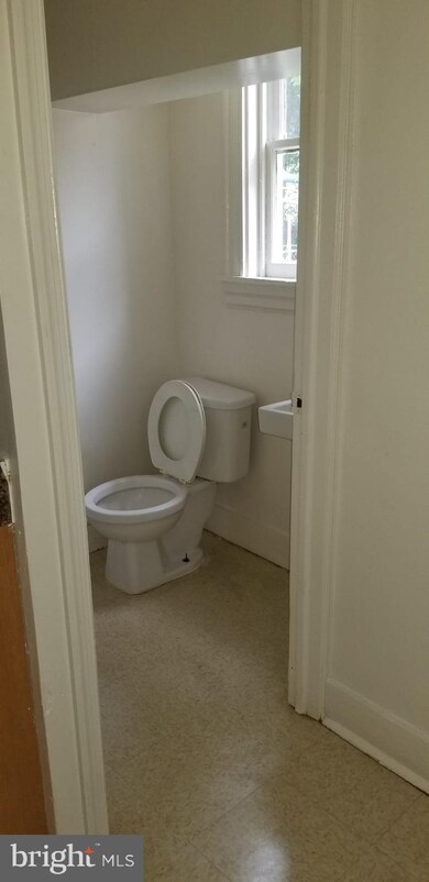 465 Atlantic Ave, Lancaster, PA 17602 - photo 3