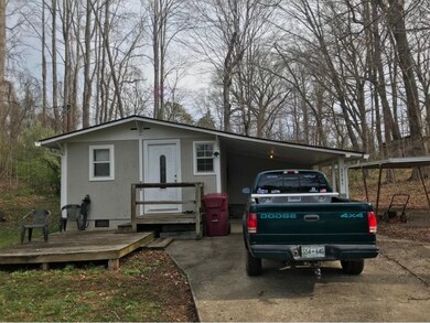 2303 Abbott Dr, Johnson City, TN 37601 - photo 2