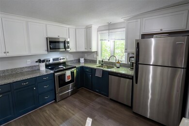 8 Earley St unit B, Nashua, NH 03060 - photo 3