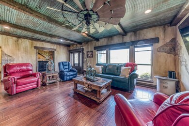 6020 Meadow Ridge Dr, Weatherford, TX 76087 - photo 4