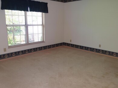 Locbury5859-7