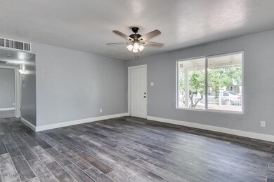 4819 W Montecito Ave, Phoenix, AZ 85031 - photo 7