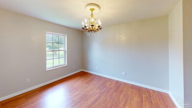 3380 Holt Cir, Pensacola, FL 32526 - photo 5