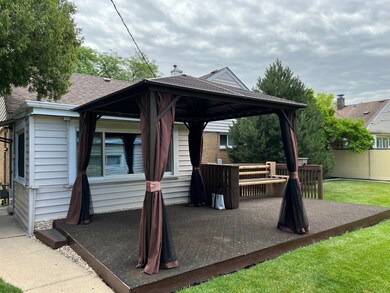 926 Portsmouth Ave, Westchester, IL 60154 - photo 2