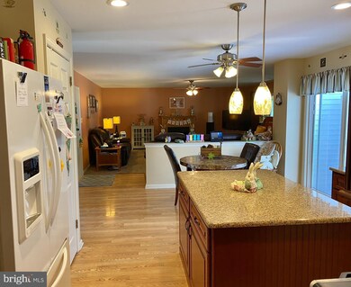 659 Crescent St, Langhorne, PA 19047 - photo 4