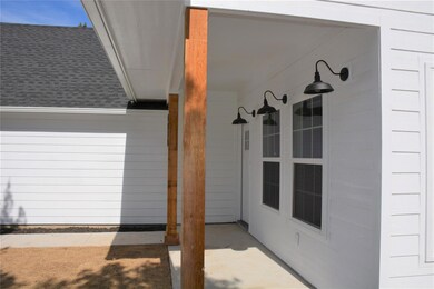 812 Jameson St, Weatherford, TX 76086 - photo 4