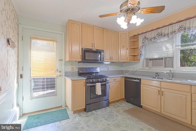 7427 Carroll Ave, Takoma Park, MD 20912 - photo 3