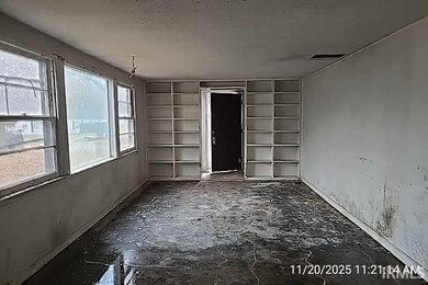 1715 Altgeld St, South Bend, IN 46614 - photo 4