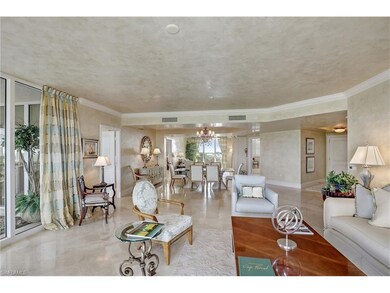 DINING ROOM/LIVING ROOM VIEW