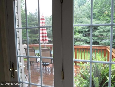 1516 Ashburnham Dr, Crofton, MD 21114 - photo 2