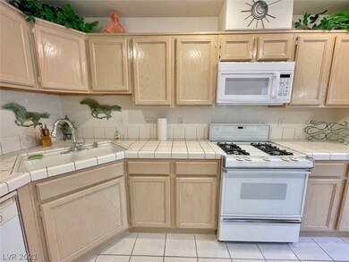 2229 Camel Mesa Dr, Laughlin, NV 89029 - photo 6