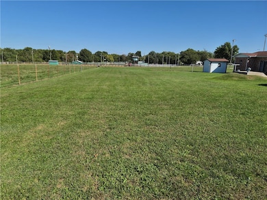 504 W 6th St, Green Forest, AR 72638 - photo 7