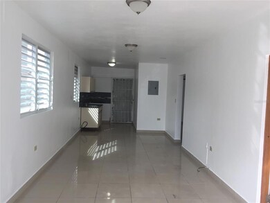 5 Urb Reparto Davila, Bayamon, PR 00959 - photo 2