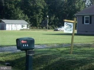 246 Rappahannock Rd, Colonial Beach, VA 22443 - photo 2