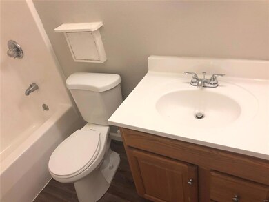 1002 Apache Dr unit 2, Collinsville, IL 62234 - photo 7