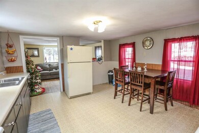 337 Main St, Wilton, NH 03086 - photo 4