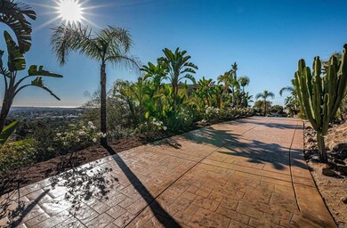 2362 Edgehill Rd, Vista, CA 92084 - photo 5