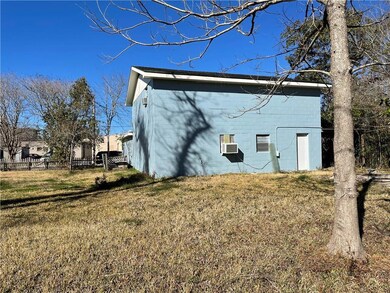 To show depth of building. Lot next door not inclu