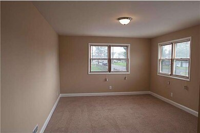 105 Sewell Rd, Sewell, NJ 08080 - photo 4