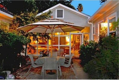 Back courtyard patio, perfect for entertaining.