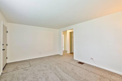 2729 Hennge Dr, Cincinnati, OH 45239 - photo 5