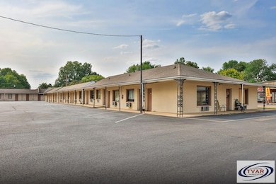 551 Elm St, Martin, TN 38237 - photo 3