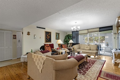 3910 Inverrary Blvd unit 301B, Lauderhill, FL 33319 - photo 4