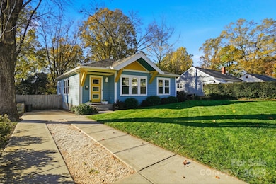 161 N Smallwood Place, Charlotte, NC 28216 - photo 4