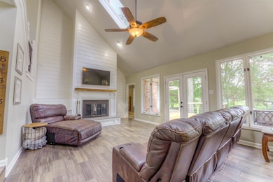 Love this natural light!