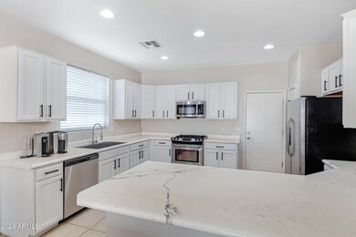 16056 W Yavapai St-10