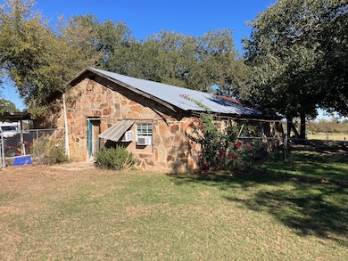 1201 County Road 424, Comanche, TX 76442 - photo 4