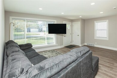1403 63rd St, Des Moines, IA 50311 - photo 6