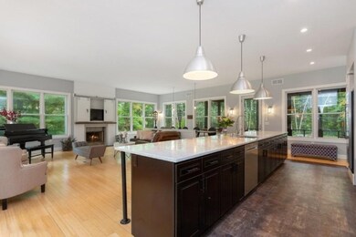 06_3WhiteBirchLane_5_Kitchen_LowRes