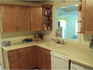 38 Tracy Lyn Rd, Holliston, MA 01746 - photo 7