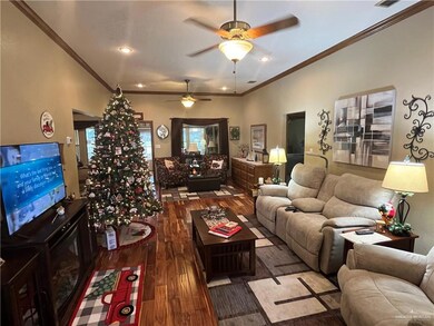 327 Diana Dr, Alamo, TX 78516 - photo 6