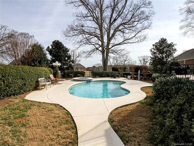 Pool and Golfcourse View
