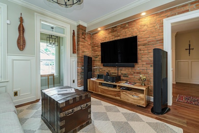 33 E Frankfort St, Columbus, OH 43206 - photo 4