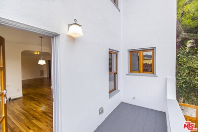 Balcony Lower Unit