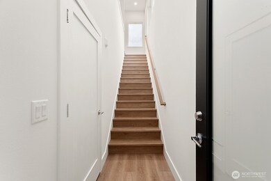 117 Wells Ave S unit F (R), Renton, WA 98057 - photo 6