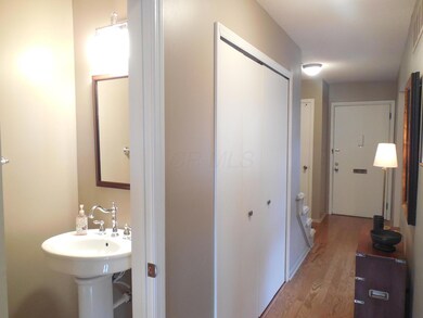 603 - 1st Flr Bath & Laundry!